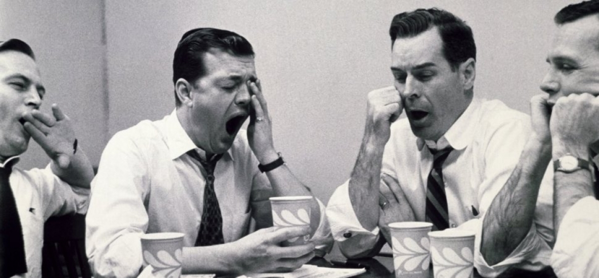 16 Phrases That Make You  Look Really Unprofessional   in Meetings